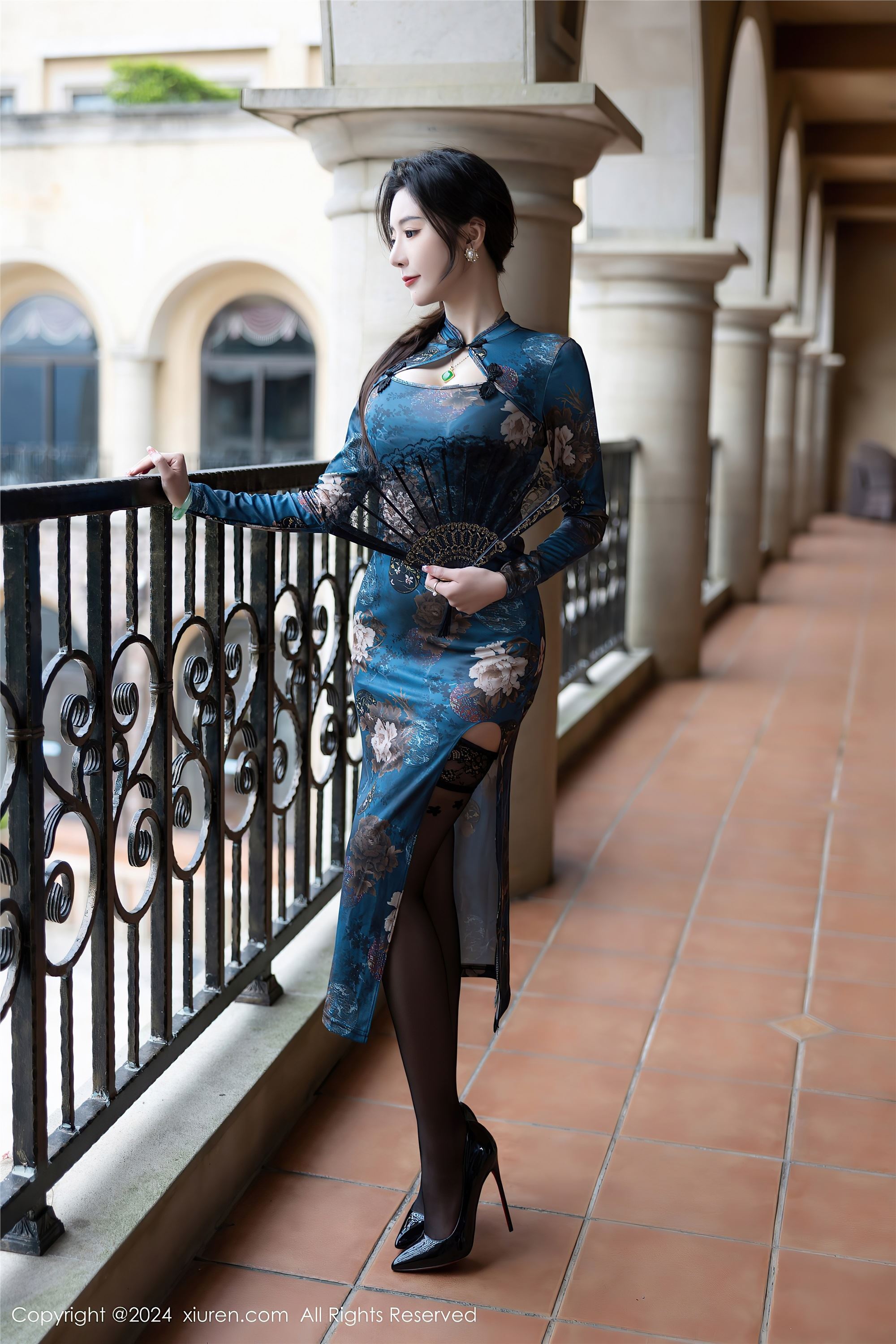 Xiuren秀人网 2024.04.19 NO.8425 王馨瑶yanni